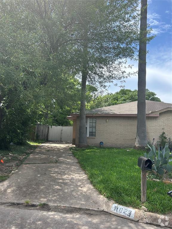 Building Photo - 11023 Tridens Ct