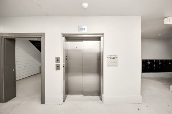 Foto del edificio - Westheimer Garden Villas Senior Living
