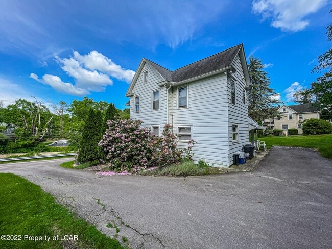 Building Photo - 50 Kirkendall Ave