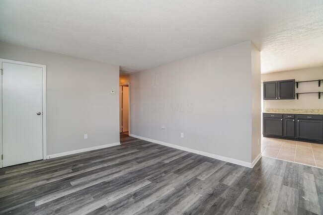Foto del edificio - 899 Cherrydale Ave