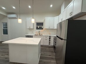 Building Photo - 356 Peralta St