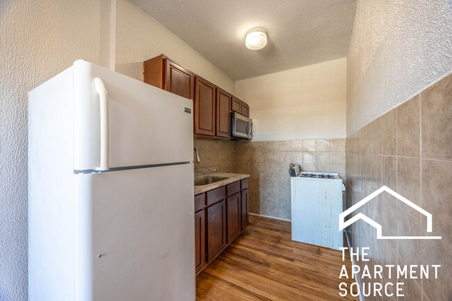 Building Photo - 2712 N Milwaukee Ave