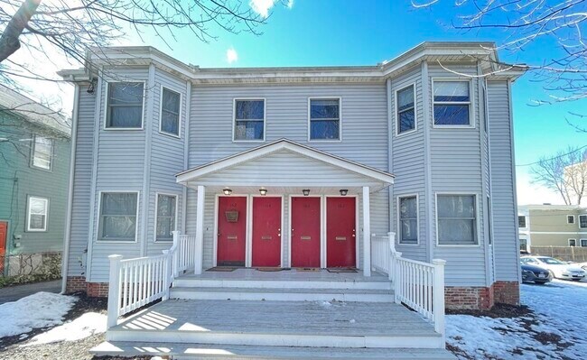 Foto del edificio - 162 Raymond St