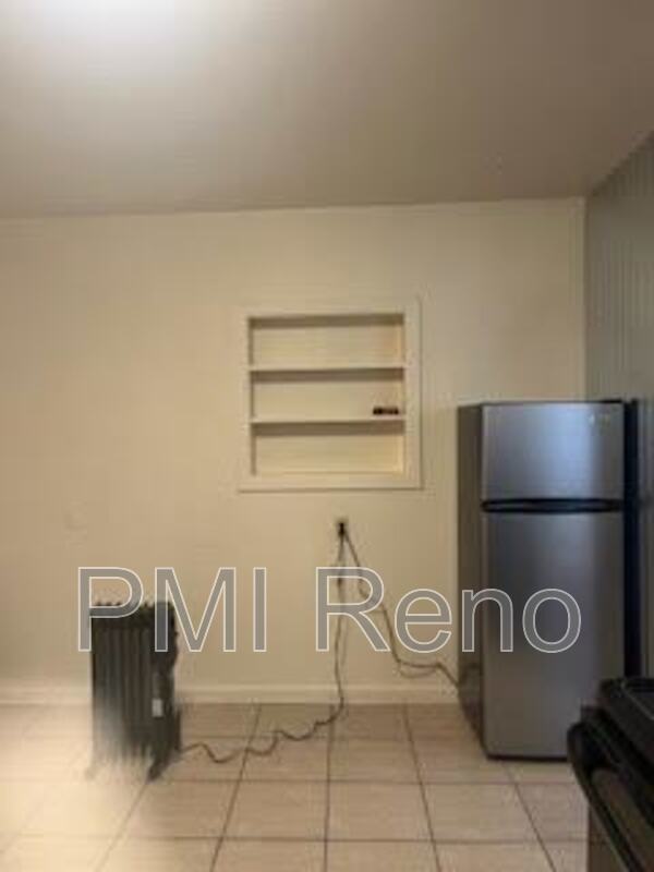 Foto del edificio - 400 1/2 Grand Canyon Blvd