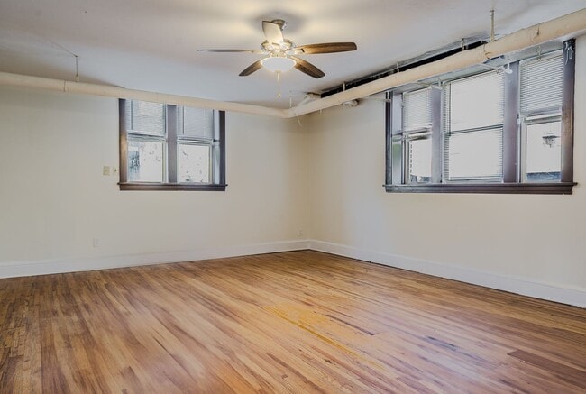 Interior Photo - 1435 West 31st St