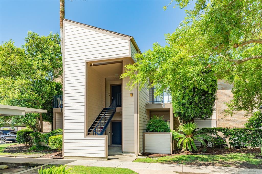 Foto principal - 7098 N Holiday Dr