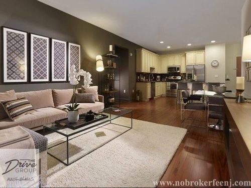 Building Photo - 443 River Rd