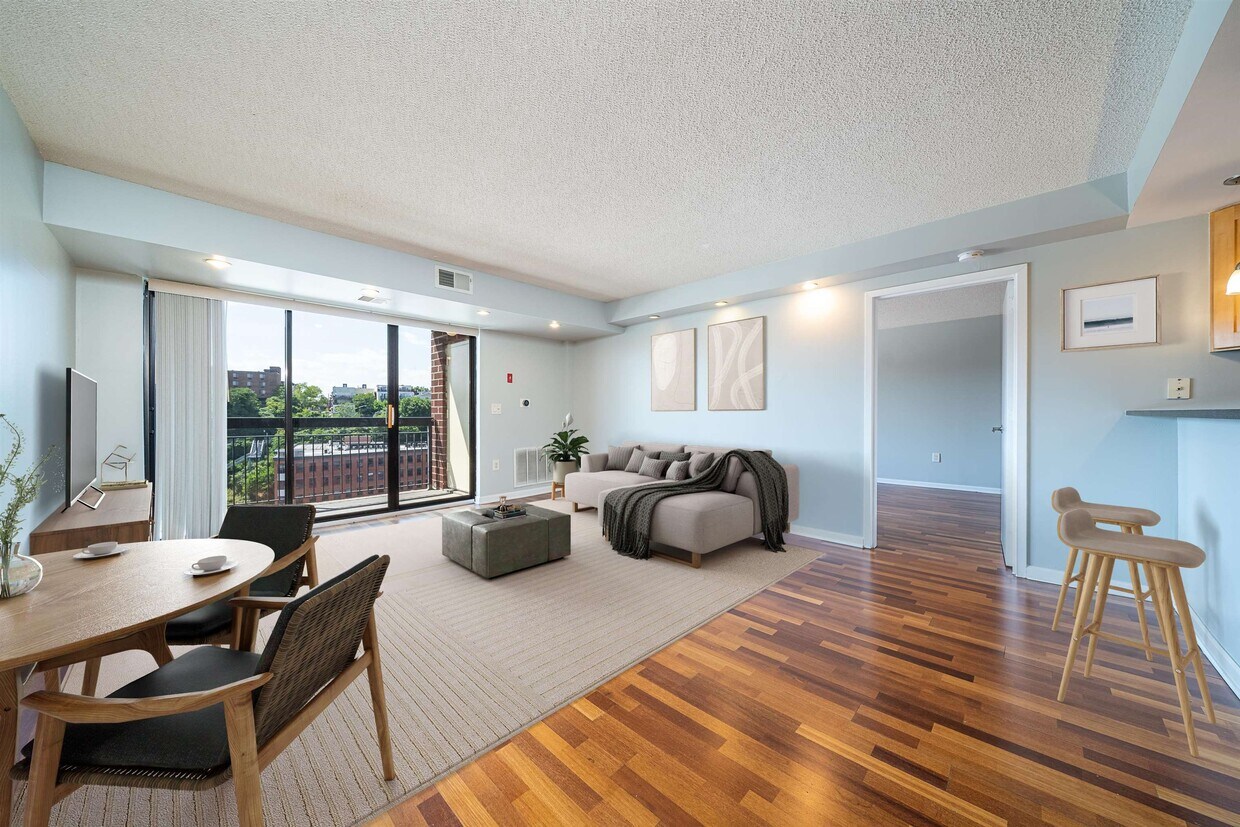 Foto principal - 759 2nd St