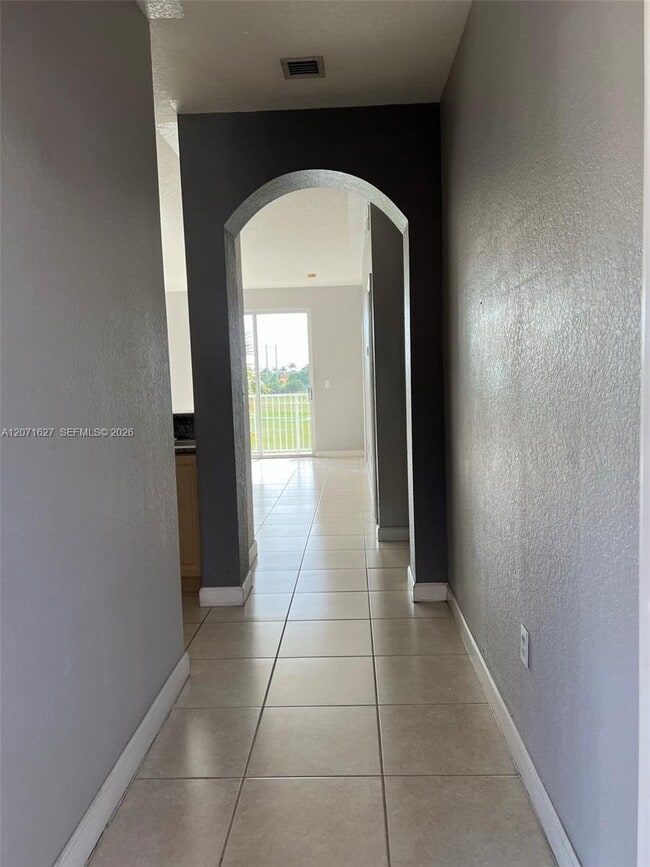 Foto del edificio - 17630 NW 73rd Ave