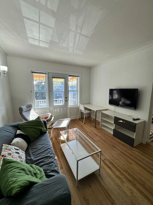 Photo du bâtiment - 6417-610e 10e Avenue