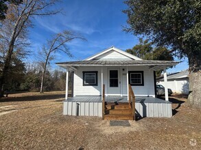 Building Photo - 2015 Porter Ave