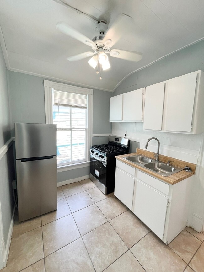 Foto del edificio - 1810 24th St