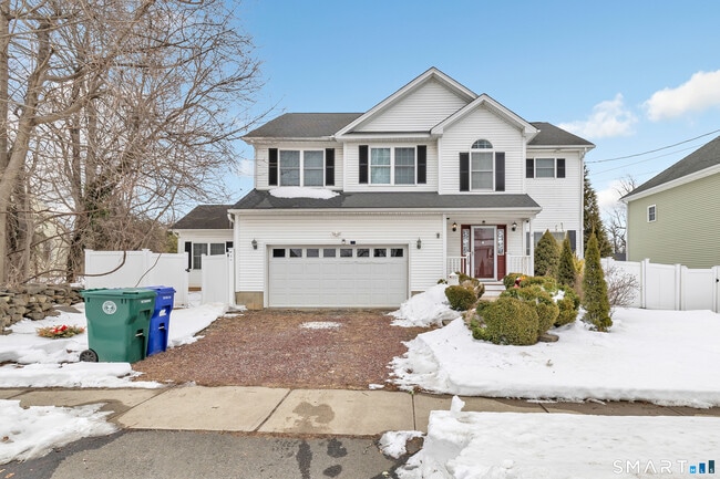 Foto del edificio - 240 Highland Ave