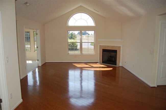 Foto del edificio - 9154 Royal Oak Ln