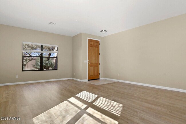 Foto del edificio - 9303 E Whitewing Dr