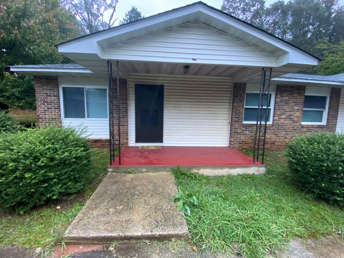 101 Stonehaven Dr, Greenwood, SC 29649 Apartments Greenwood, SC