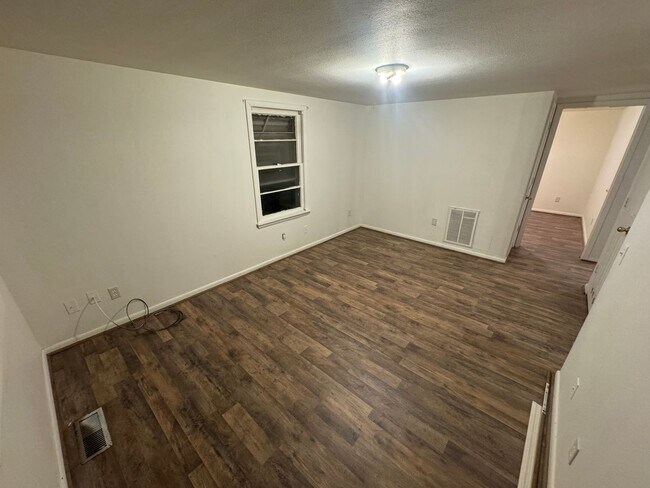 Foto del edificio - 2 Bedroom / 2 Bathroom house in Peoria wit...