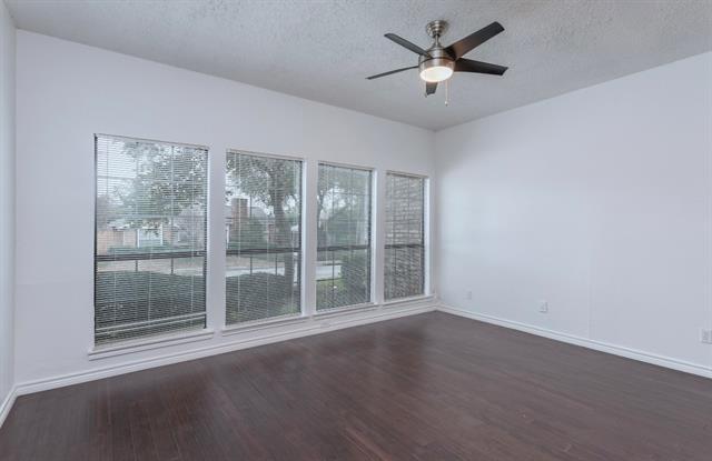 Foto del edificio - 15151 Berry Trail