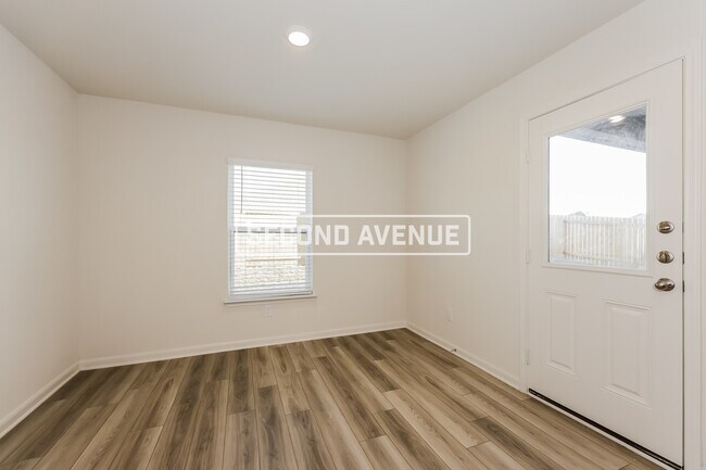 Building Photo - 327 Condie Russell Ave