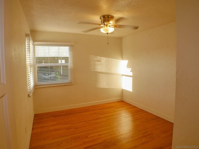 Building Photo - 230 Twin Oaks Ave