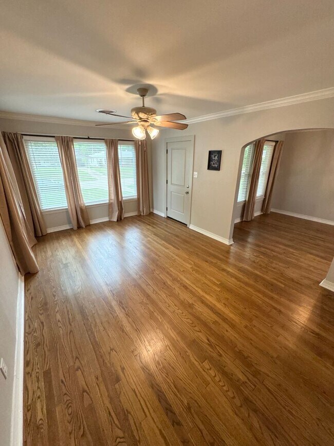 Foto del edificio - 3824 Greenway Pl