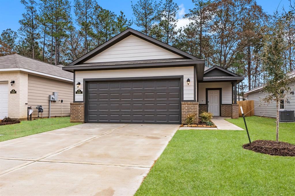 Primary Photo - 21101 Voyage Ln