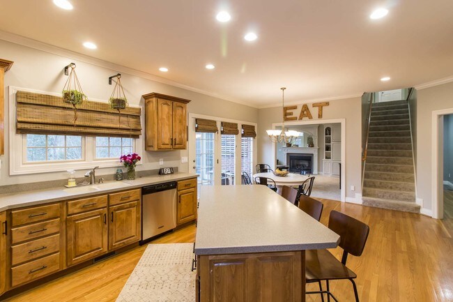 Foto del edificio - 7118 Coachwood Dr