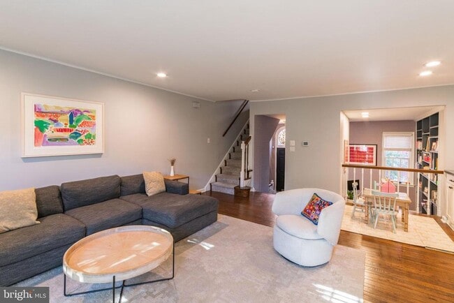 Foto del edificio - 1230 Rodman St