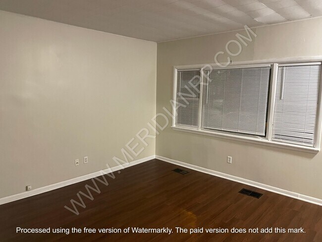 Foto del edificio - 210 W Butler St