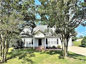 Building Photo - 1303 Oakshade Ave