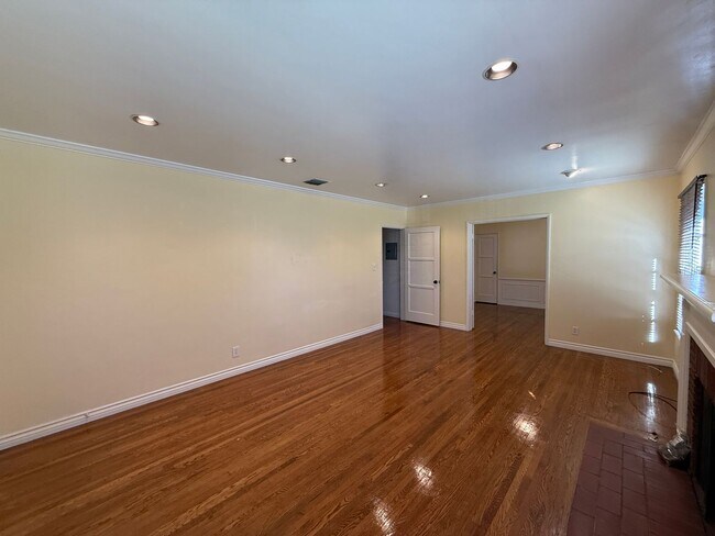 Foto del edificio - Adams Duplex -814/816 Rental Units