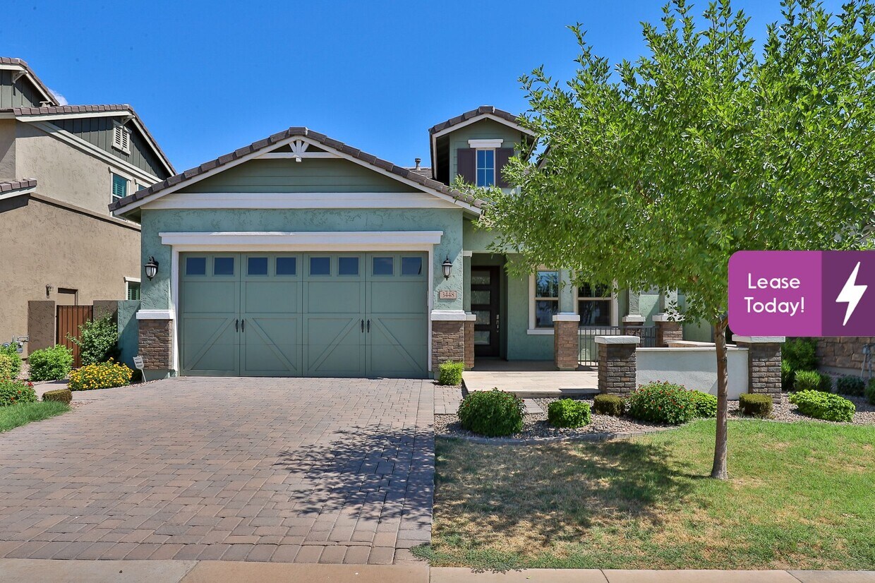 Foto principal - 3448 E Spring Wheat Ln