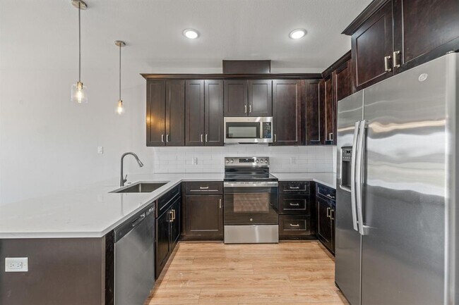 Building Photo - 532 Galt Dr