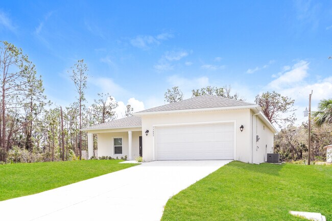 Foto del edificio - 17457 Waco Ave, Port Charlotte, FL