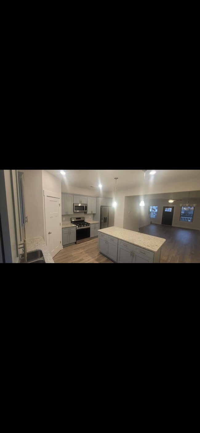 Building Photo - 1505 White Tip Ln