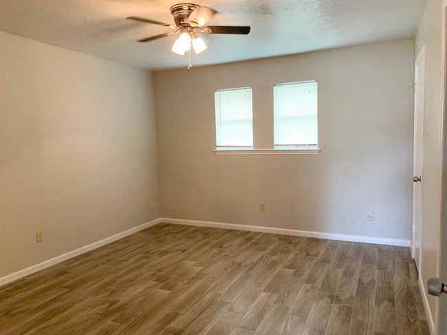 Building Photo - 3438 Lantern Ln