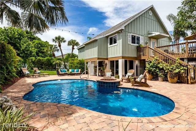 Primary Photo - 124 Miramar St