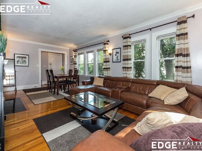 Foto del edificio - 33 Pershing Rd