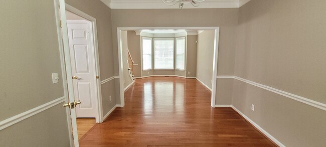 Foto del edificio - 8 Holly Springs Ln