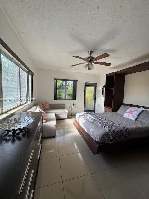 Foto del edificio - 8132 Harding Ave