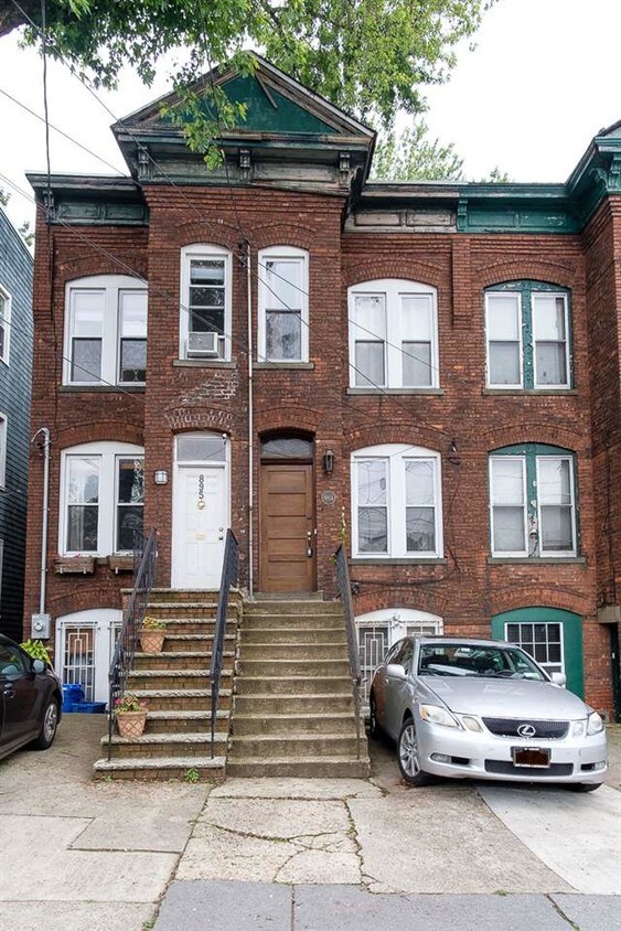 895 Montgomery St, Jersey City, NJ 07306 House for Rent in Jersey