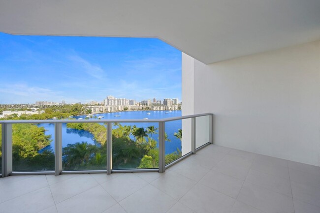 Building Photo - 17301 Biscayne Blvd