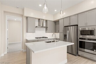 Building Photo - 10013 Hematite Pl