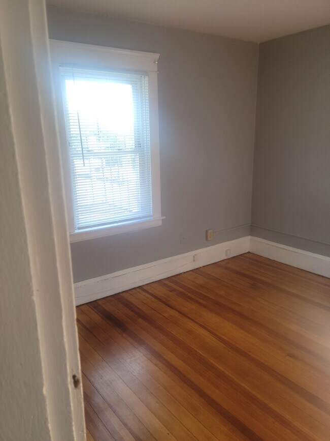 Dormitorio - 809 Charles St