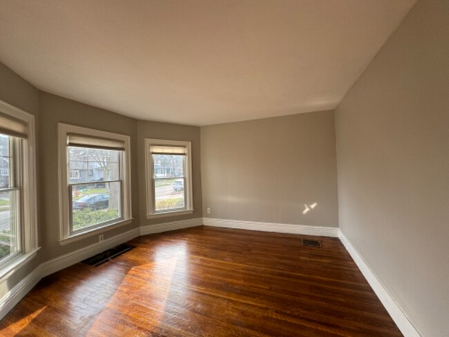 Foto del edificio - 286 Parker Ave