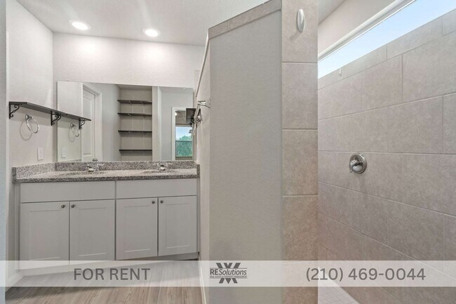 Foto del edificio - 7814 Annex St