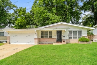 Building Photo - 10623 Hallwood Dr