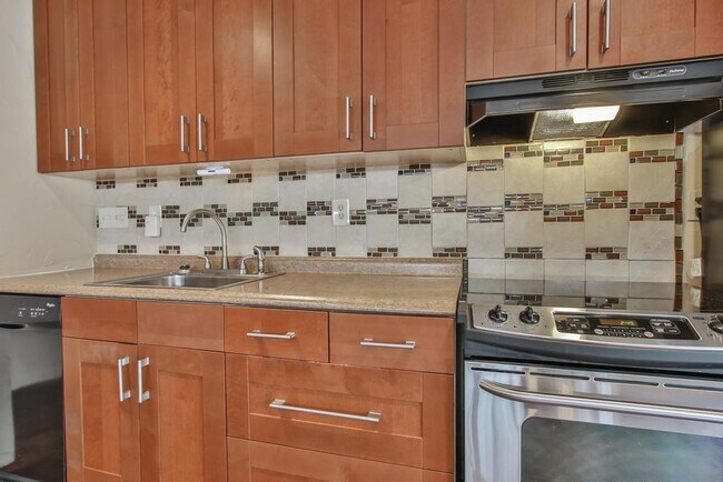 Foto del edificio - 5402 Imogene St