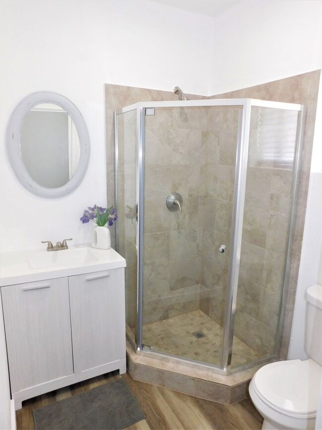 Building Photo - 7353 Quartz Ave