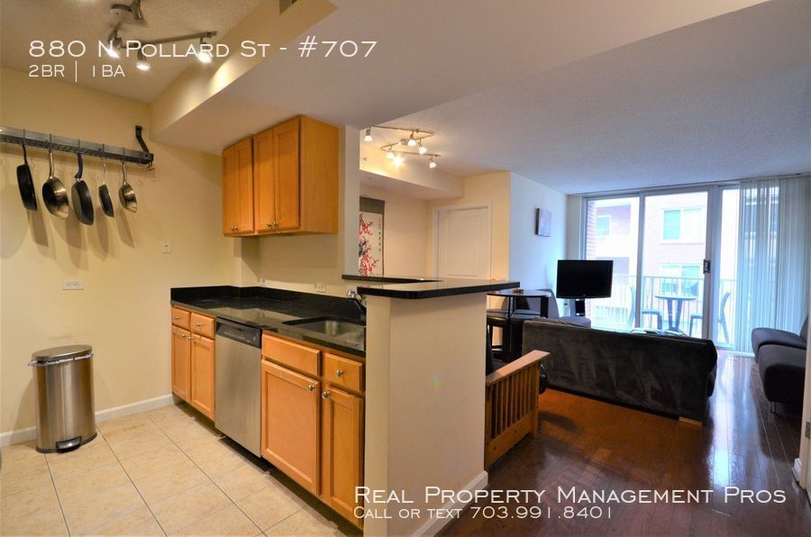 Foto principal - Awesome 2 Bedroom in Popular Ballston 880!